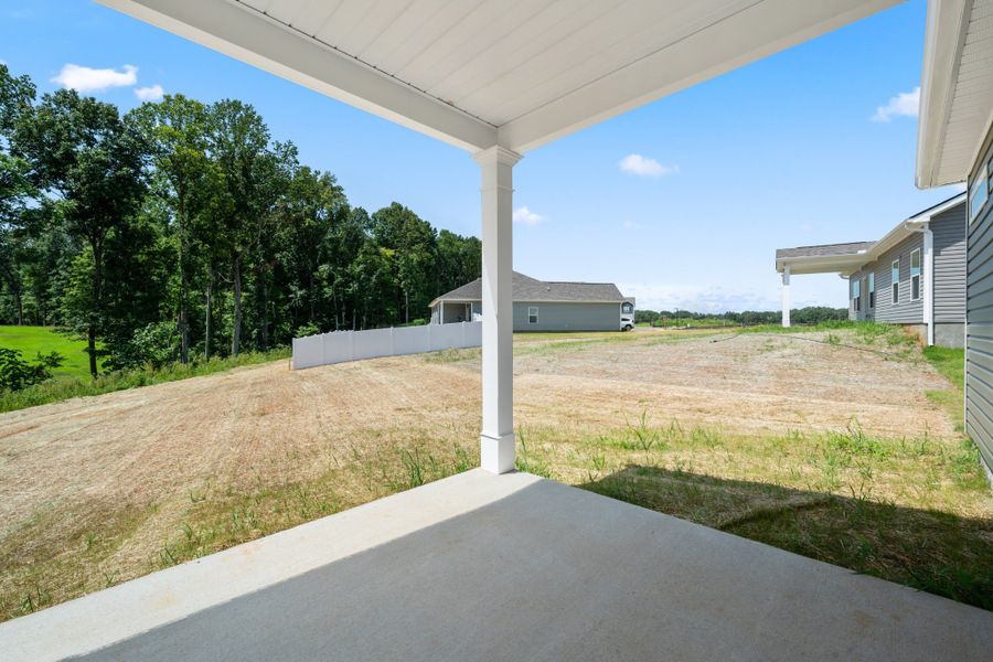 Exterior details and patio area of a home in Jackson Hills, Clarksville (Image 4).