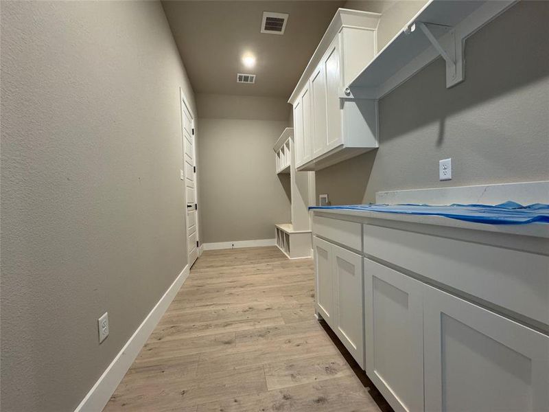 Image 7 of a home in Coyote Crossing. Image 7 of a home in Coyote Crossing.