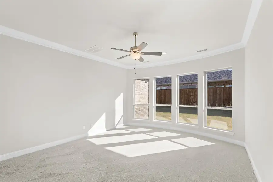 Representative unfurnished interior of a home built from the Portsmouth by Windsor Homes in Nelson Lake Estates, Rockwall (Image 25).