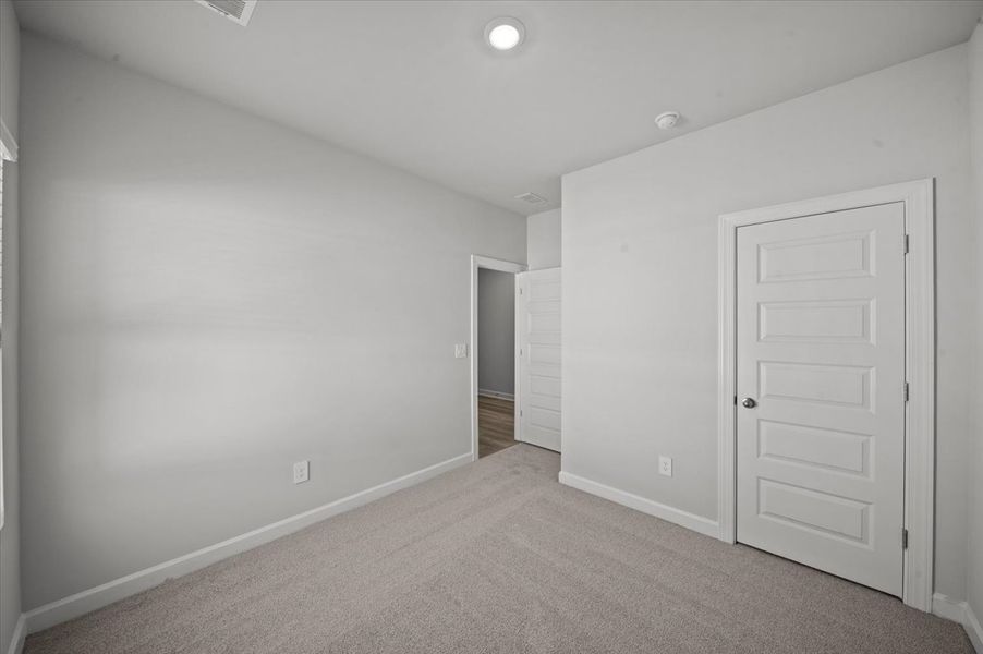 Spacious, unfurnished interior of a new home in Collier Ridge, Moore (Image 18). Spacious, unfurnished interior of a new home in Collier Ridge, Moore (Image 18).