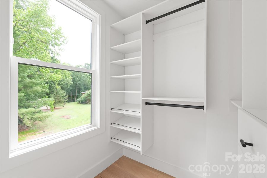 Image 33 of a home in .
