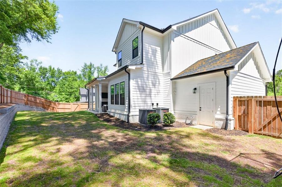Exterior details and patio area of a home in Town Farms, Peachtree Corners (Image 38).