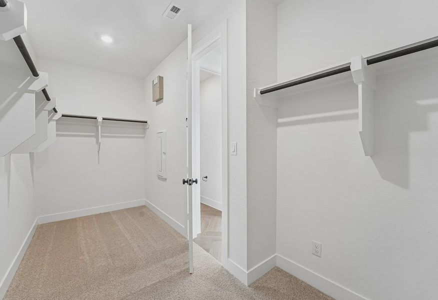 Homesite 2304 Closet - 11 of 18