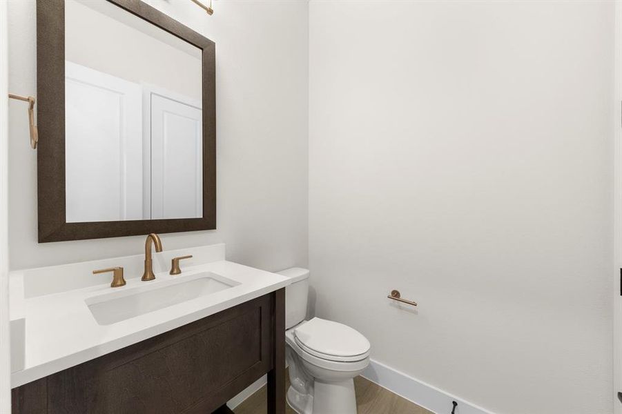 18. 741 Capella - Powder 18. 741 Capella - Powder