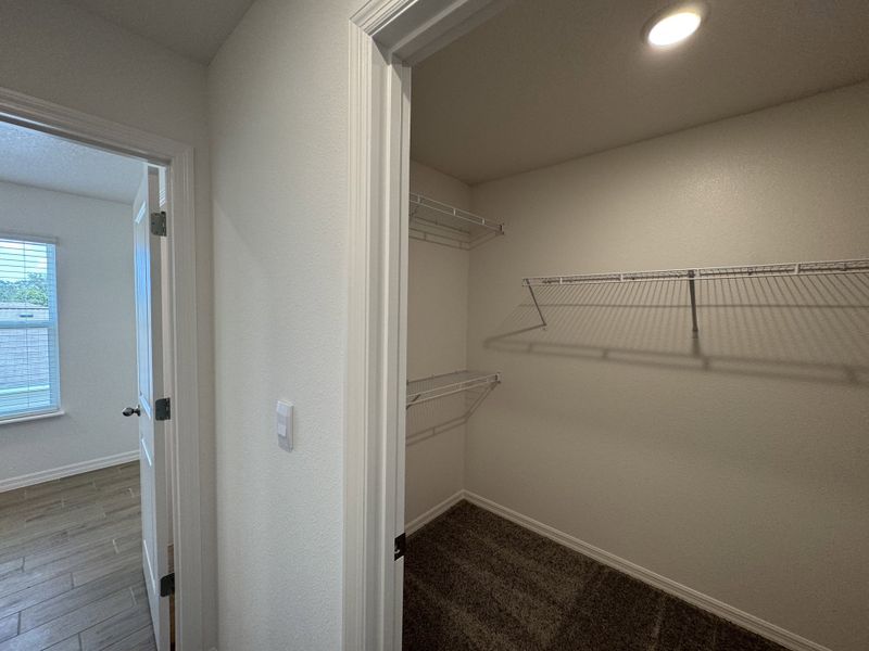 Spacious, unfurnished interior of a new home in Poinciana, Poinciana (Image 19).