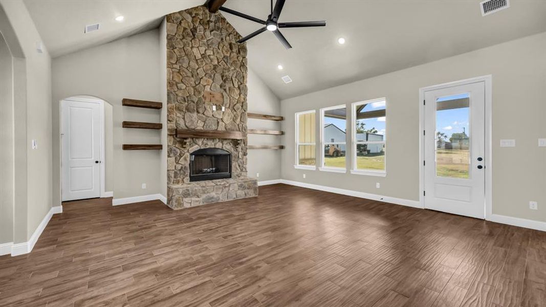 Spacious, unfurnished interior of a new home in , Poolville (Image 22).