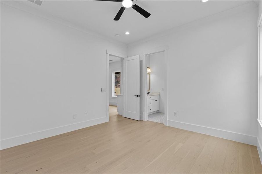 Spacious, unfurnished interior of a new home in , Dacula (Image 73).