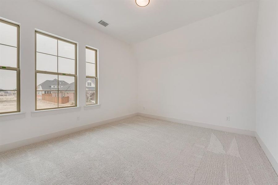 Spacious, unfurnished interior of a new home in Hillside Village, Celina (Image 29).