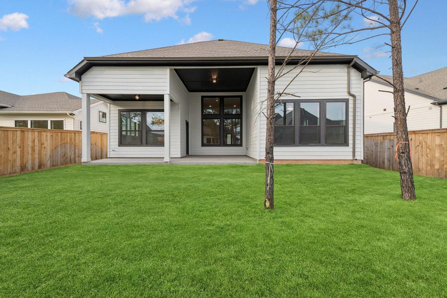 Welcome to The Primrose by David Weekley Homes. Move-In-Ready Now!