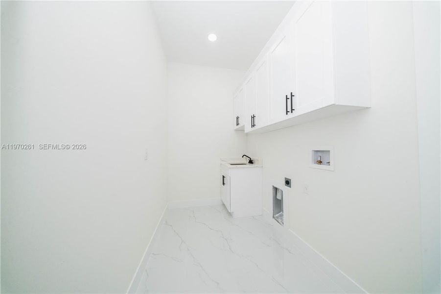 Spacious, unfurnished interior of a new home in , Lehigh Acres (Image 12). Spacious, unfurnished interior of a new home in , Lehigh Acres (Image 12).