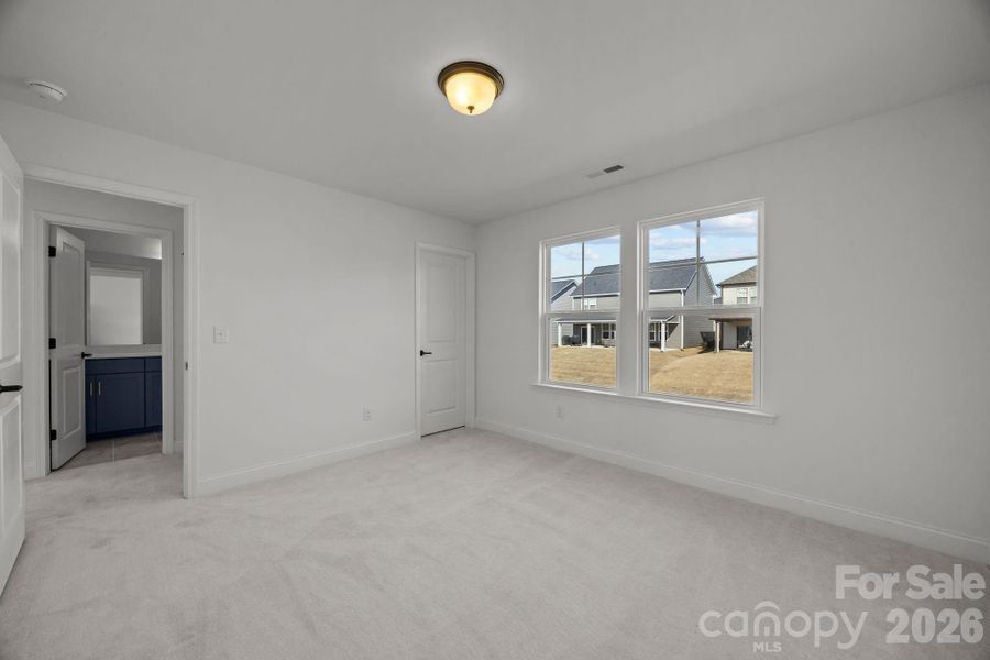 Spacious, unfurnished interior of a new home in Lakeside Glen, York (Image 25). Spacious, unfurnished interior of a new home in Lakeside Glen, York (Image 25).