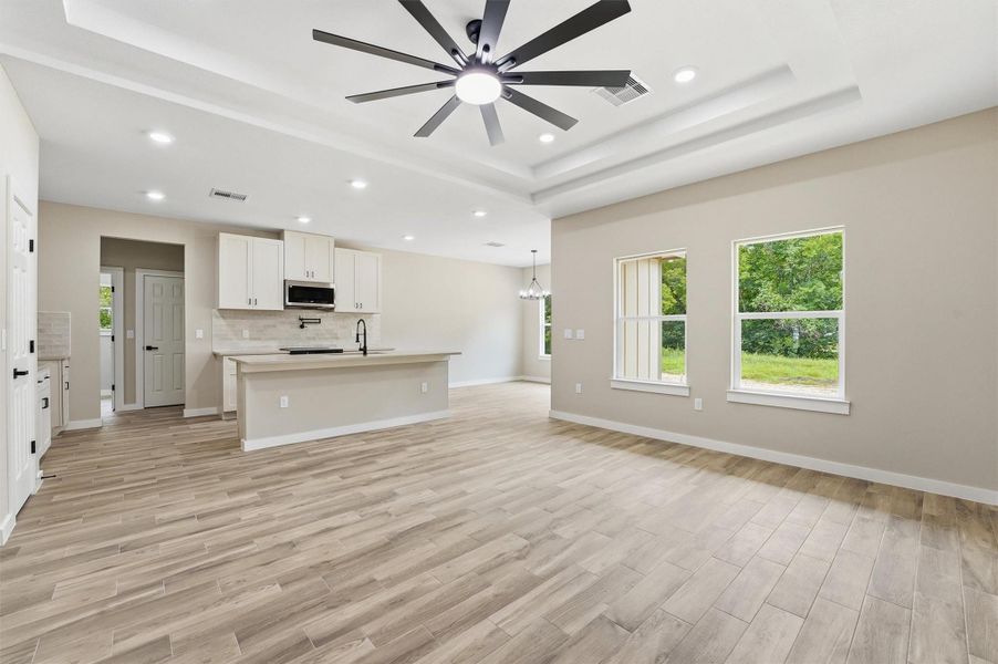 Spacious, unfurnished interior of a new home in , Conroe (Image 15).
