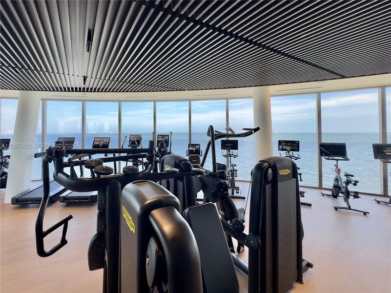 Community amenities in , Miami (Image 39).