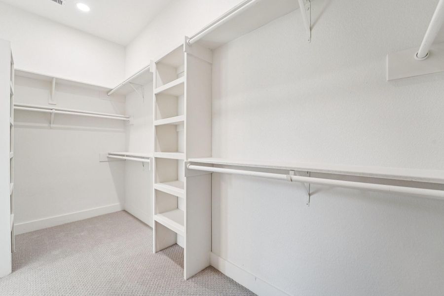 Spacious, unfurnished interior of a new home in , La Porte (Image 24).