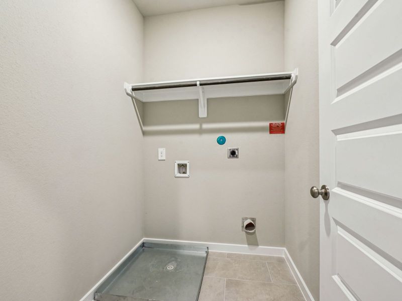 Spacious, unfurnished interior of a new home in Parkway Commons - City Series, Missouri City (Image 13). Spacious, unfurnished interior of a new home in Parkway Commons - City Series, Missouri City (Image 13).