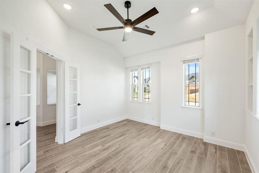 Spacious, unfurnished interior of a new home in Rockwood 90, Mansfield (Image 20). Spacious, unfurnished interior of a new home in Rockwood 90, Mansfield (Image 20).