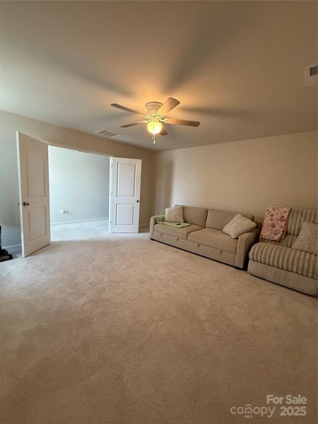 Upstairs Bonus Room