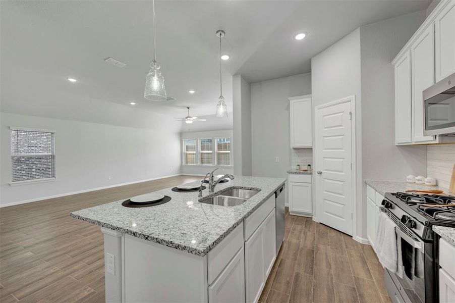 Furnished interior view inside a new home in Sagebrook, Argyle (Image 8). Furnished interior view inside a new home in Sagebrook, Argyle (Image 8).