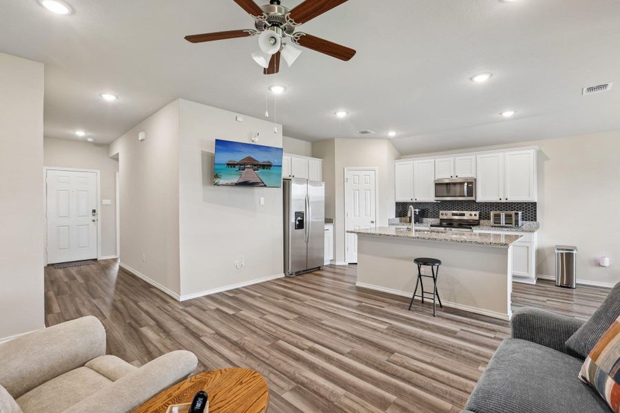 Furnished interior view inside a new home in , Copperas Cove (Image 8).