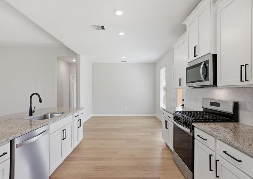 Oak - TX | Kitchen – Sink & Appliance Wall
