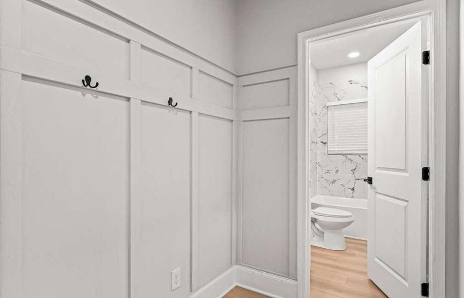 Spacious, unfurnished interior of a new home in , Atlanta (Image 19).