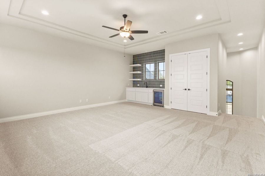 Spacious, unfurnished interior of a new home in , Spring Branch (Image 26).