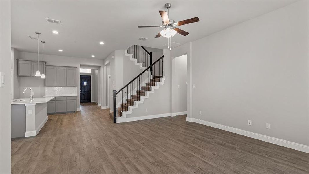 Spacious, unfurnished interior of a new home in Morningstar, Aledo (Image 27).