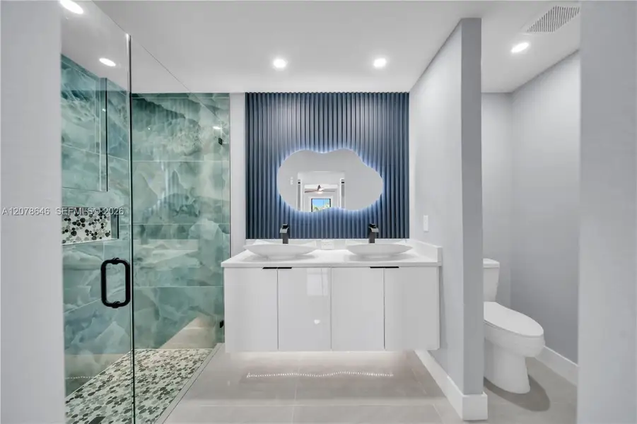 Furnished interior view inside a new home in , Cape Coral (Image 9).