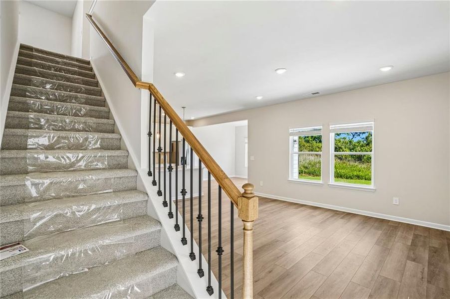 Spacious, unfurnished interior of a new home in Hawthorne Station, College Park (Image 18).