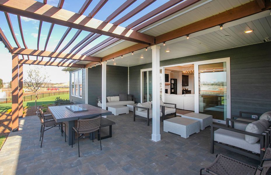 Stardom Patio in new home construction by Del Webb homebuilders Nashville Stardom Patio in new home construction by Del Webb homebuilders Nashville