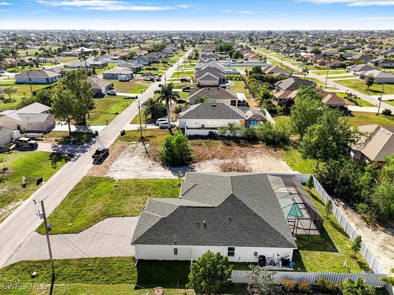 Image 38 of a home in Cape Coral.