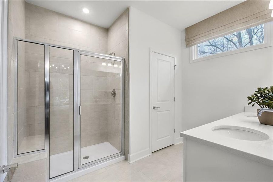 Furnished interior view inside a new home in Haverhill Estates, Dacula (Image 4).