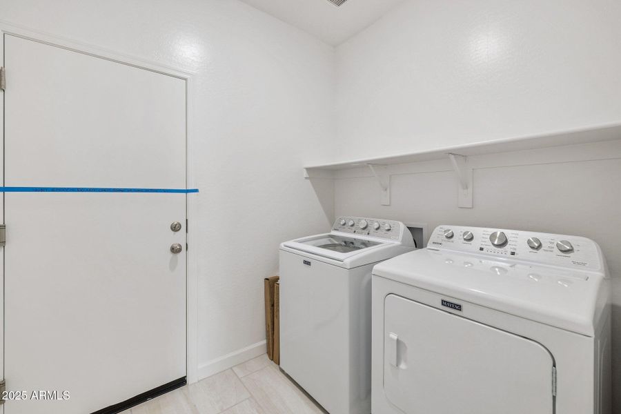 26-web-or-mls-23968-w-pima-st