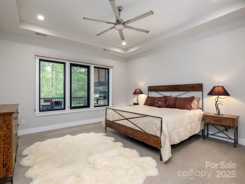 Spacious Primary suite