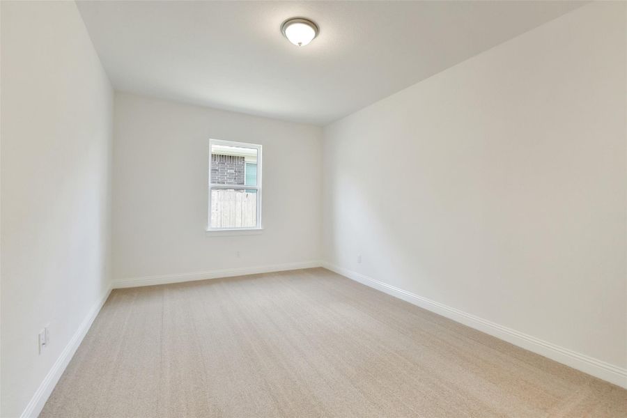 Spacious, unfurnished interior of a new home in , Conroe (Image 30).