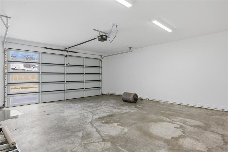 Spacious, unfurnished interior of a new home in , Stephenville (Image 29).