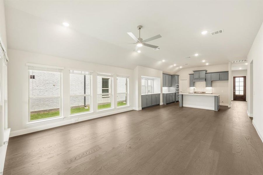 Spacious, unfurnished interior of a new home in Legacy Ranch Classic 55, Melissa (Image 18). Spacious, unfurnished interior of a new home in Legacy Ranch Classic 55, Melissa (Image 18).