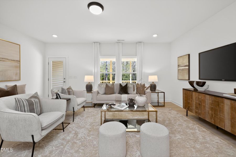 LRY 2483 Devin 2098 EC3 IO (11) LRY 2483 Devin 2098 EC3 IO (11)