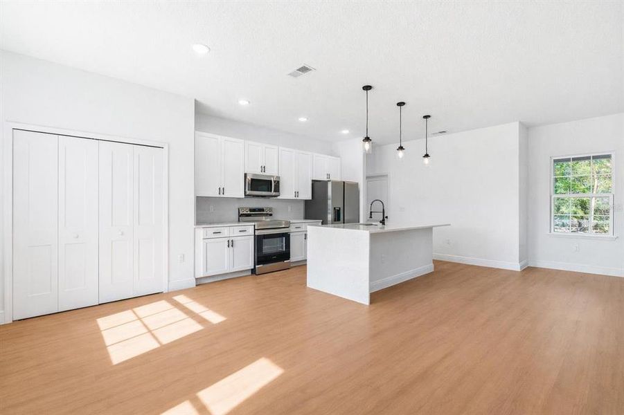 Image 27 of a home in .