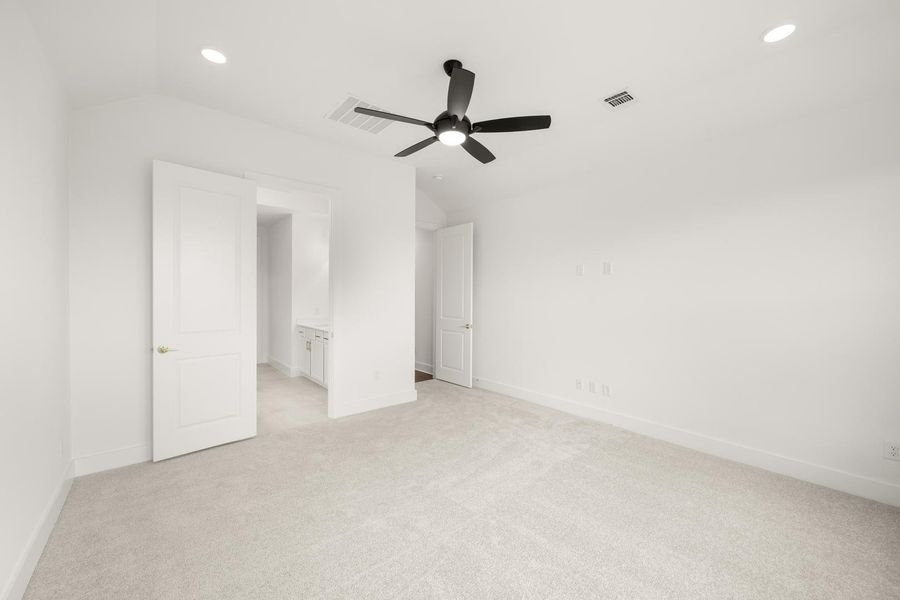 Spacious, unfurnished interior of a new home in The Meadows, Denton (Image 23). Spacious, unfurnished interior of a new home in The Meadows, Denton (Image 23).