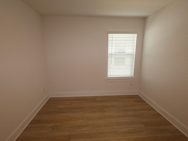 Spacious, unfurnished interior of a new home in Lago Mar, Santa Fe (Image 32).
