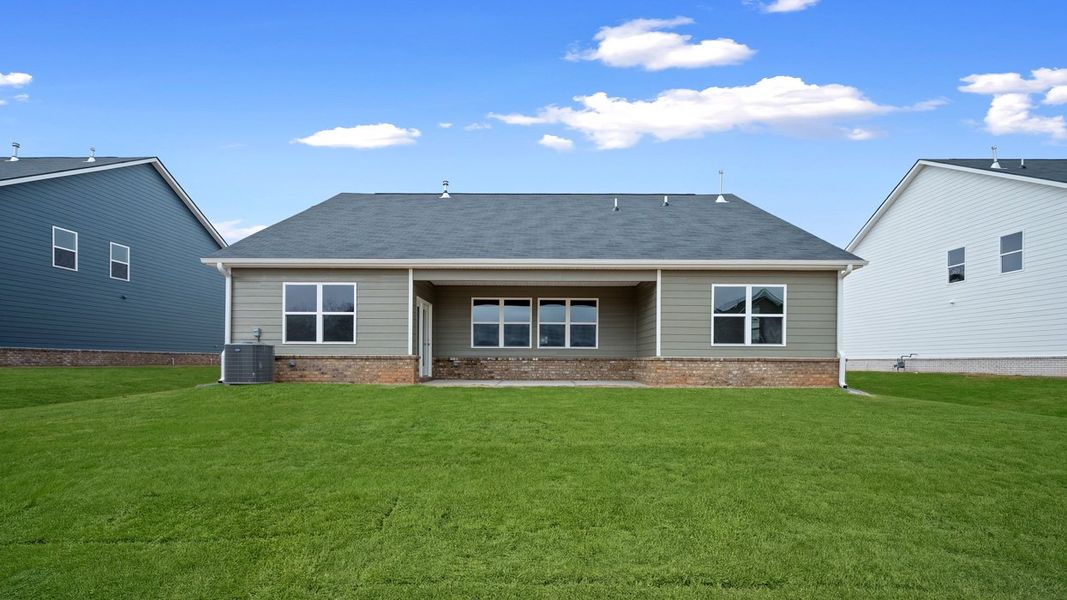 Representative exterior details of a home built from the Denton by D.R. Horton in Bridle Creek, Locust Grove (Image 2).
