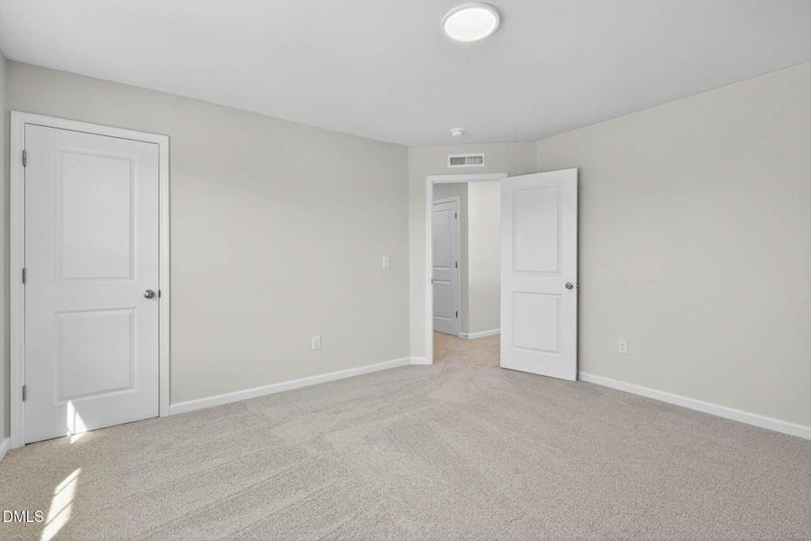 DC 23 Holly Interior-28