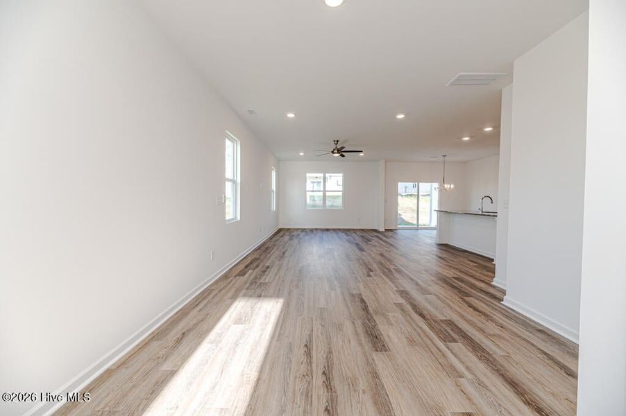 Spacious, unfurnished interior of a new home in Fords Reach, Bolivia (Image 21).