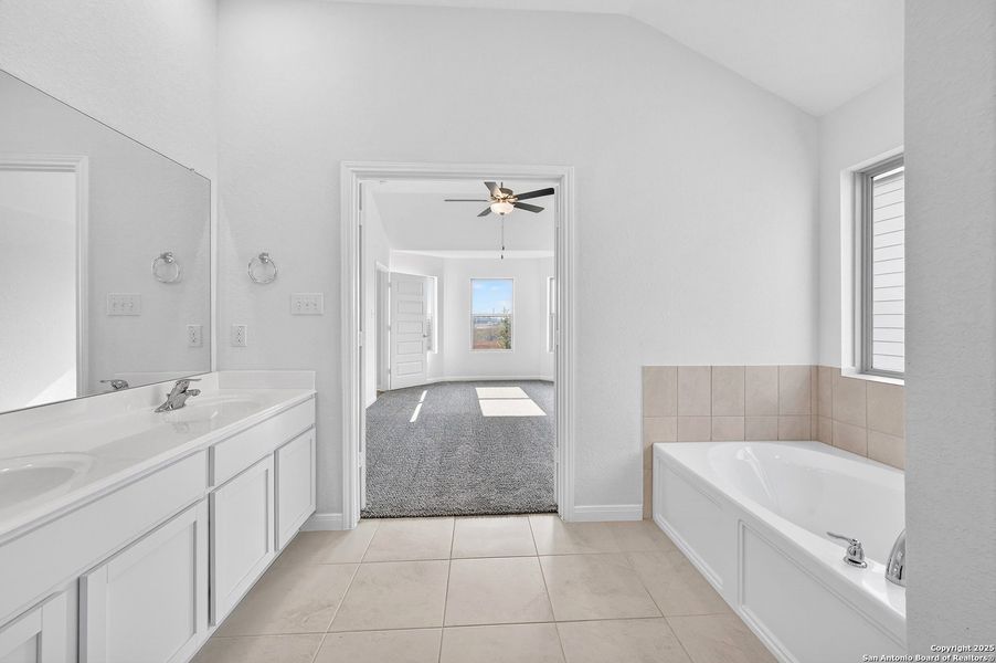 Furnished interior view inside a new home in Paloma Park, Converse (Image 8).