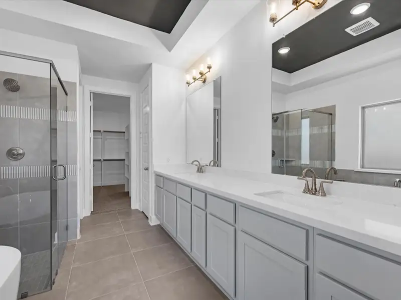 Representative image. Features, specifications, selections and colors may vary. Representative image. Features, specifications, selections and colors may vary.