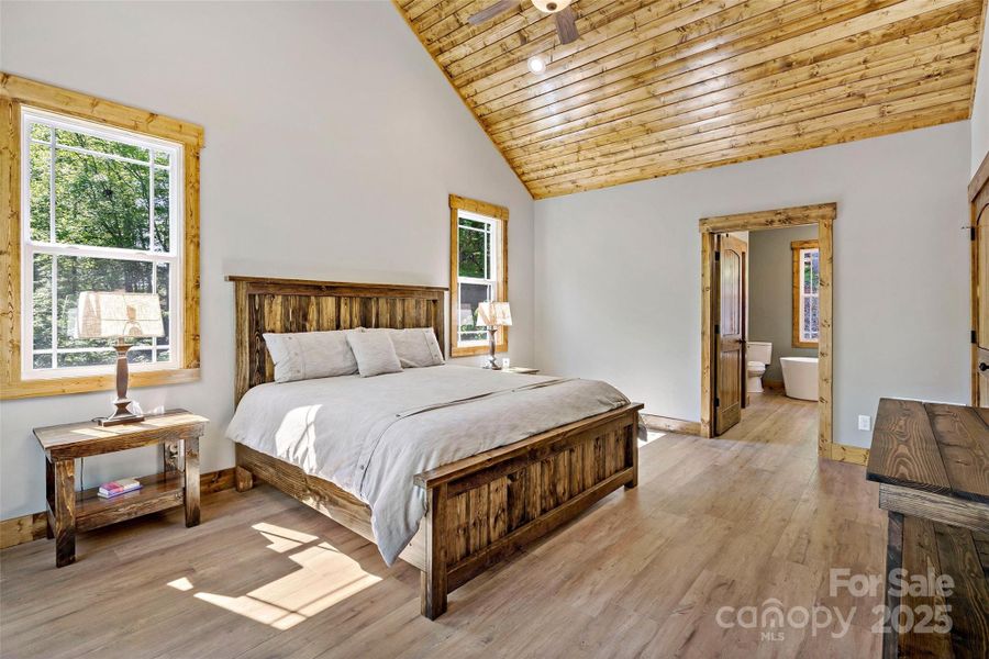 primary bedroom primary bedroom