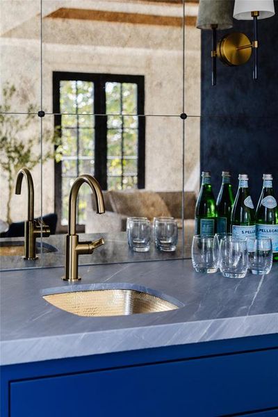 Close-up of interior finishes inside a home in , Dallas (Image 20).