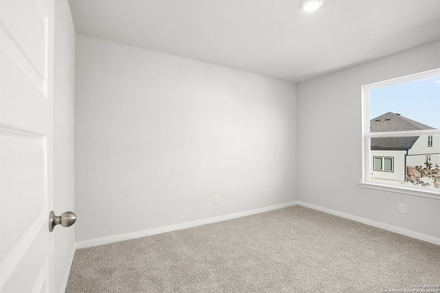 Spacious, unfurnished interior of a new home in Applewhite Meadows, San Antonio (Image 17).