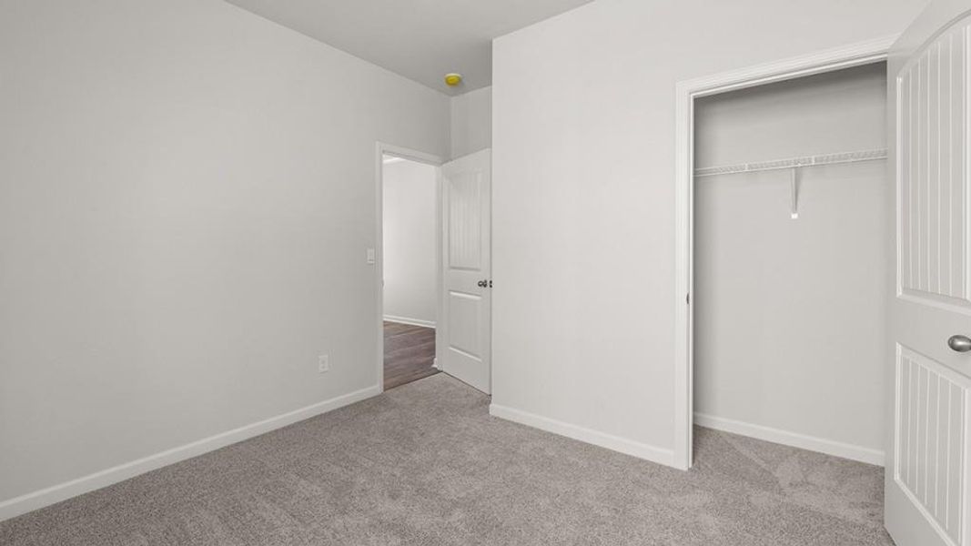 Spacious, unfurnished interior of a new home in Parkside at Carter Grove, Cartersville (Image 26).